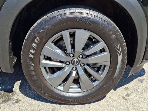 Certified 2025 Nissan Pathfinder SV AWD/4WD image 9