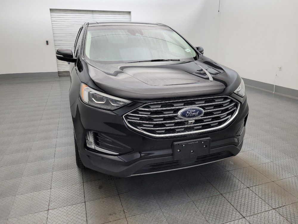 Used 2019 Ford Edge Titanium w/ Equipment Group 301A FWD image 14