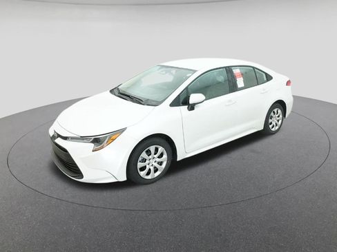 New 2026 Toyota Corolla LE image 1