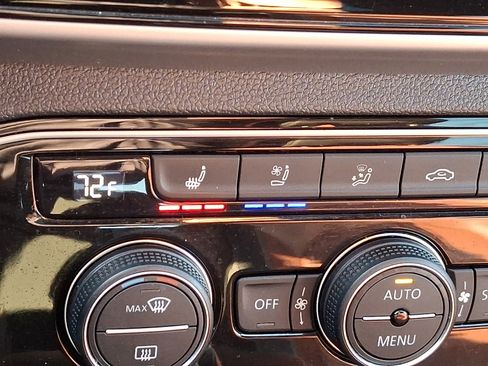 Used 2023 Volkswagen Atlas Cross Sport SEL Premium R-Line AWD/4WD image 24