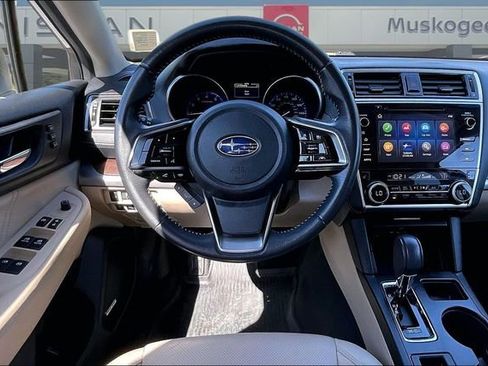 Used 2019 Subaru Outback 3.6R Limited AWD/4WD image 8