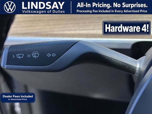 Used 2024 Tesla Model Y Long Range AWD/4WD image 15