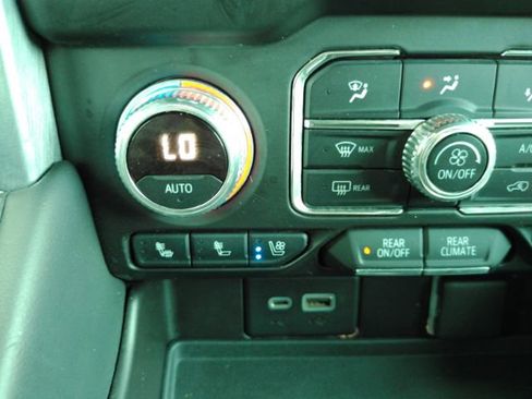 Used 2021 GMC Yukon SLT w/ SLT Luxury Package image 47