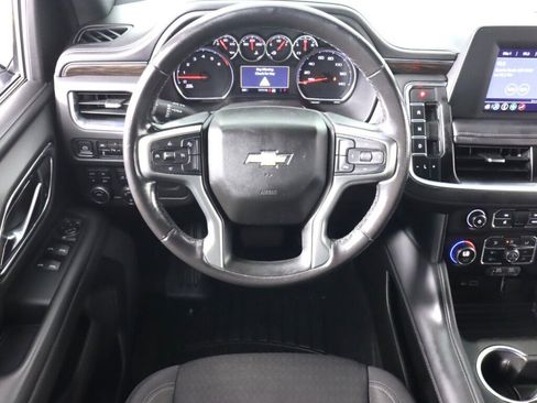 Used 2022 Chevrolet Suburban LS image 34