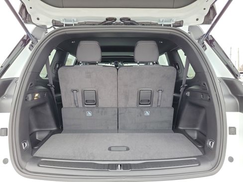 New 2025 Jeep Grand Cherokee L Laredo image 10