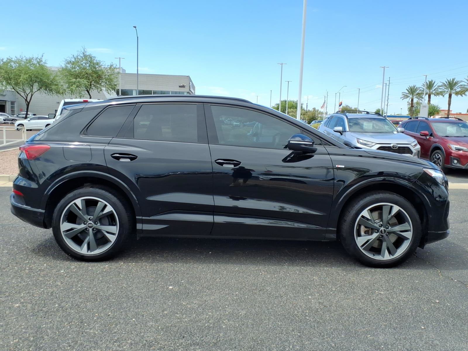 Used 2023 Audi Q4 e-tron Premium Plus w/ Premium Plus AWD/4WD image 8