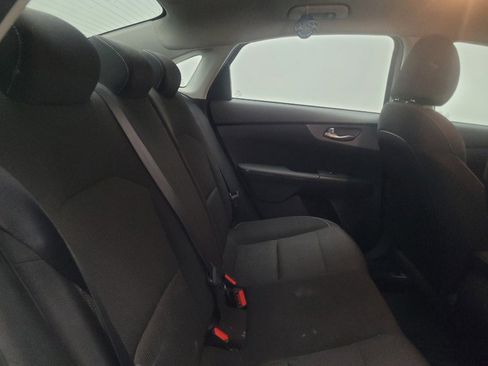 Used 2021 Kia Forte LXS FWD image 19