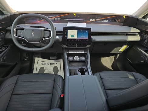 New 2026 Lincoln Nautilus Reserve w/ Jet Appearance Package AWD/4WD image 9