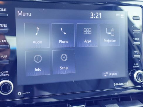 Used 2022 Toyota Corolla LE FWD image 4