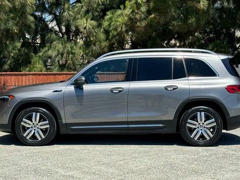 Used 2023 Mercedes-Benz EQB 300 4MATIC image 7