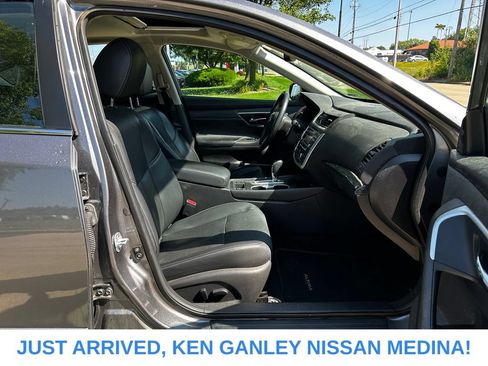 Used 2016 Nissan Altima 2.5 SL w/ Moonroof Package FWD image 22