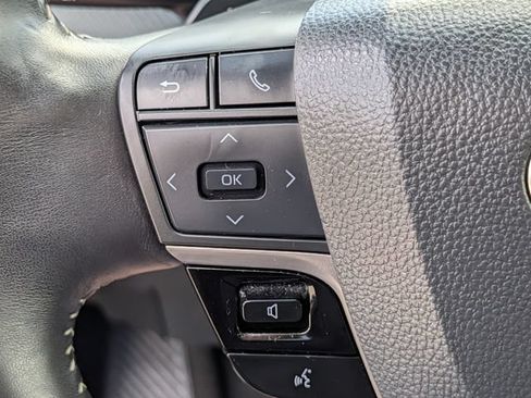 Used 2025 Toyota Camry SE w/ Convenience Package AWD/4WD image 22