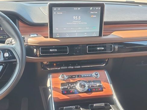 Used 2024 Lincoln Aviator Reserve w/ Equipment Group 201A AWD/4WD image 26