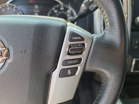 Used 2021 Nissan Titan SV w/ SV Convenience Package AWD/4WD image 33
