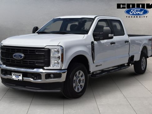 Used 2024 Ford F250 XL w/ FX4 Off-Road Package AWD/4WD image 1