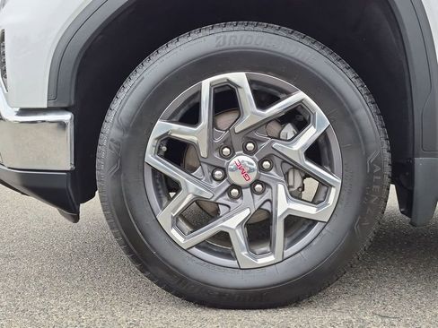 Used 2023 GMC Sierra 1500 SLT w/ SLT Premium Package RWD image 26