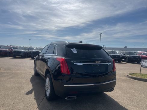 Used 2018 Cadillac XT5 Base image 14