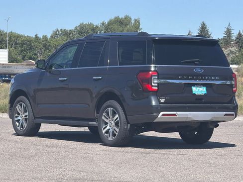 Used 2024 Ford Expedition Limited AWD/4WD image 6