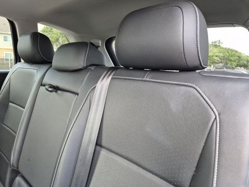Used 2021 Volkswagen Tiguan SEL FWD image 13