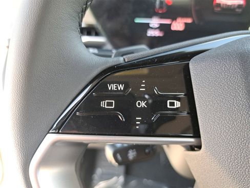 New 2025 Audi Q6 e-tron Premium image 18