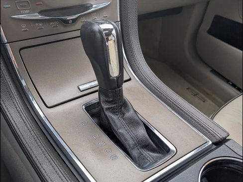 Used 2015 Lincoln MKX AWD w/ Equipment Group 102A image 15