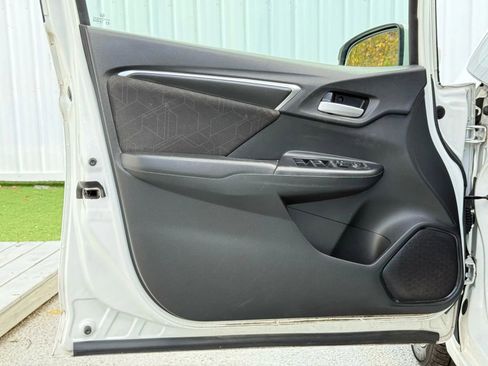 Used 2015 Honda Fit EX image 11