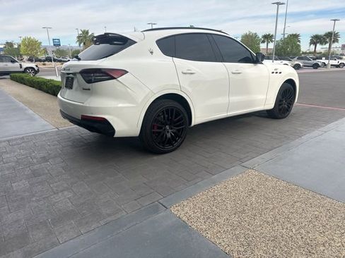 Used 2022 Maserati Levante GT image 5