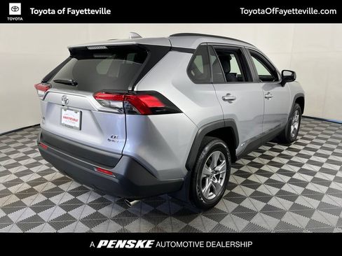 Certified 2025 Toyota RAV4 LE AWD/4WD image 18