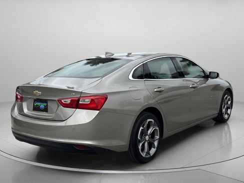 Used 2024 Chevrolet Malibu LT FWD image 3