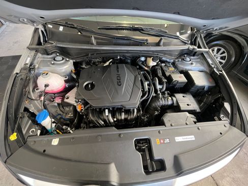 Used 2025 Kia Sportage LX image 32