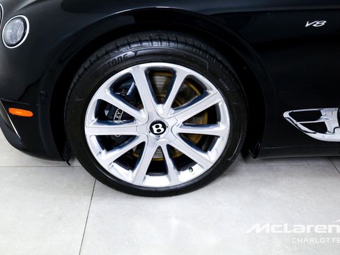 Used 2021 Bentley Continental GT image 30