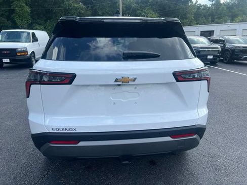 New 2027 Chevrolet Equinox LT w/ Convenience Package II FWD image 35
