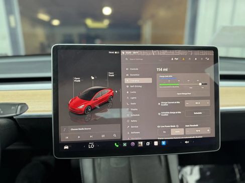 Used 2022 Tesla Model 3 Long Range AWD/4WD image 29
