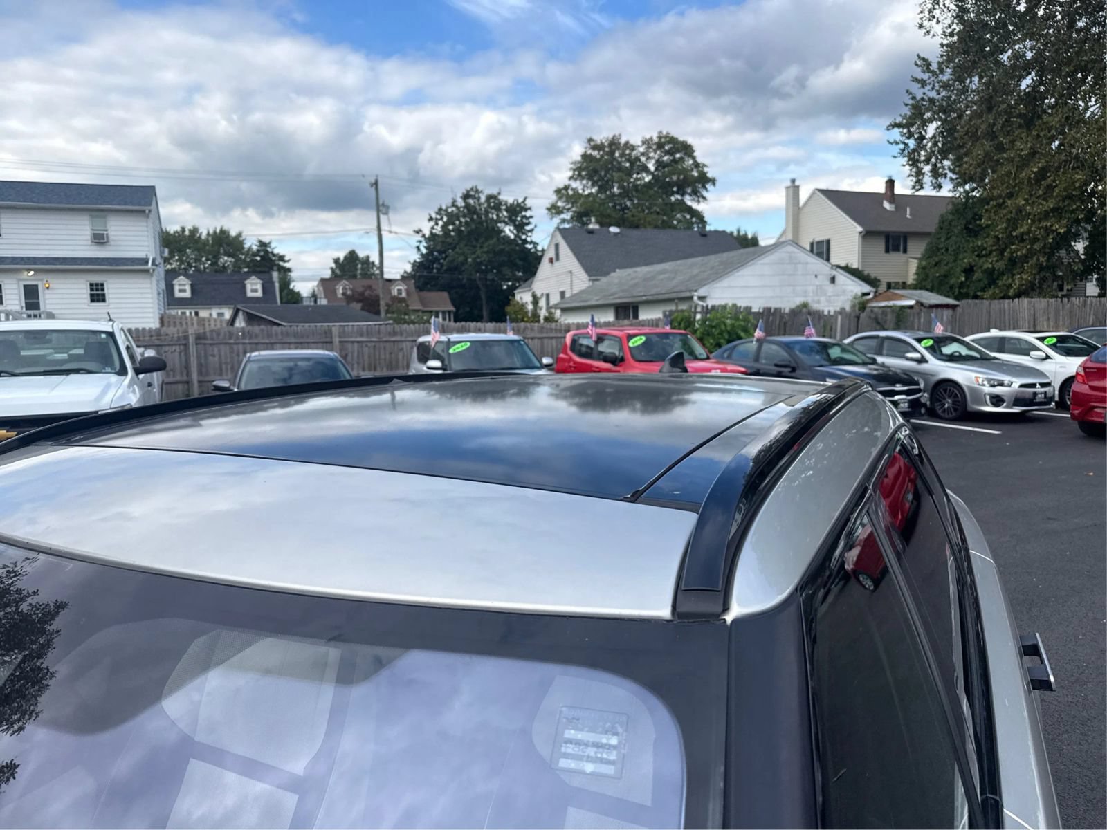 Used 2019 Land Rover Range Rover Velar R-Dynamic SE AWD/4WD image 11
