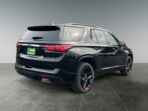 Used 2022 Chevrolet Traverse Premier w/ Redline Edition image 7