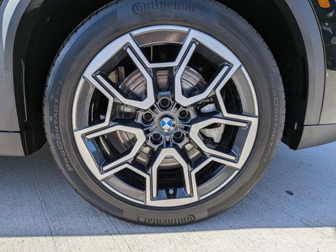 Used 2025 BMW X2 xDrive28i w/ Premium Package image 23