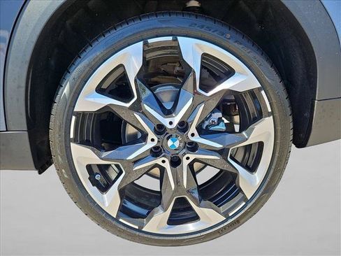 New 2026 BMW X2 xDrive28i w/ Convenience Package AWD/4WD image 10