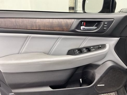Used 2019 Subaru Outback 2.5i Limited image 12