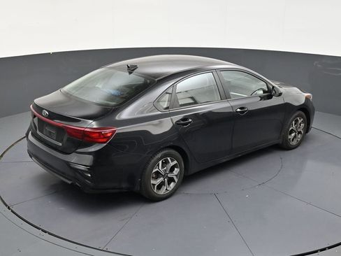 Used 2020 Kia Forte LXS FWD image 16