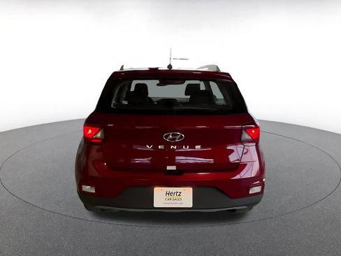 Used 2025 Hyundai Venue SEL image 12