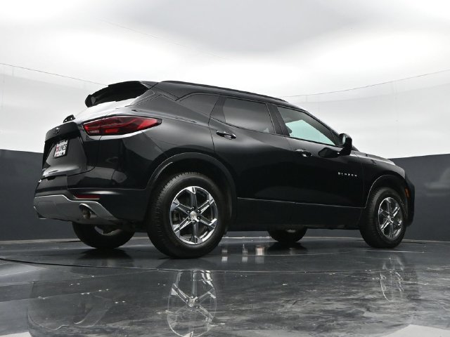 Used 2024 Chevrolet Blazer LT w/ Convenience Package FWD image 40