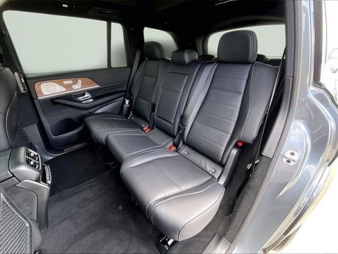 New 2026 Mercedes-Benz GLS 580 4MATIC image 12
