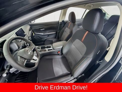 Used 2025 Nissan Sentra SR w/ Midnight Edition FWD image 5