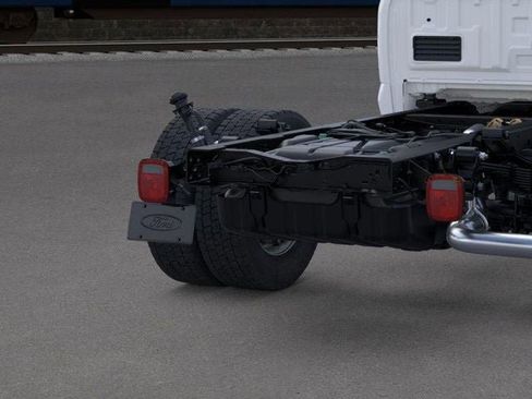 New 2026 Ford F450 XL w/ XL Chrome Package image 21