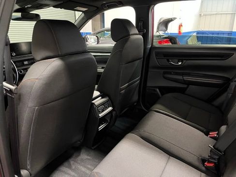 Used 2025 Honda CR-V Sport image 17