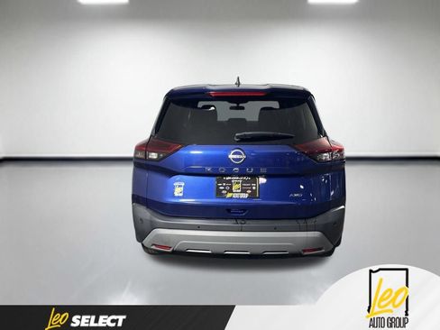 Used 2023 Nissan Rogue S AWD/4WD image 6