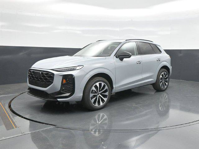 New 2026 Audi Q3 quattro 2.0T AWD/4WD image 3
