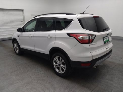 Used 2018 Ford Escape SE image 3