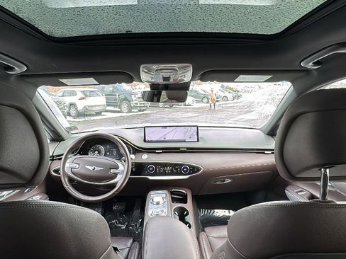 Used 2022 Genesis GV70 2.5T w/ Advanced Package image 26