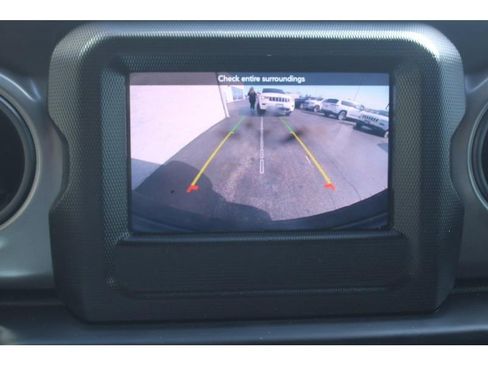 Used 2022 Jeep Wrangler Unlimited Sport AWD/4WD image 25